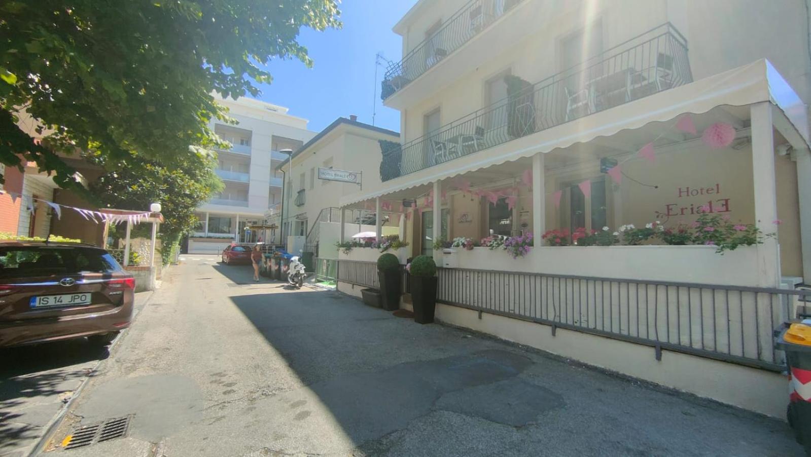 Hotel Eriale Rimini Exterior foto