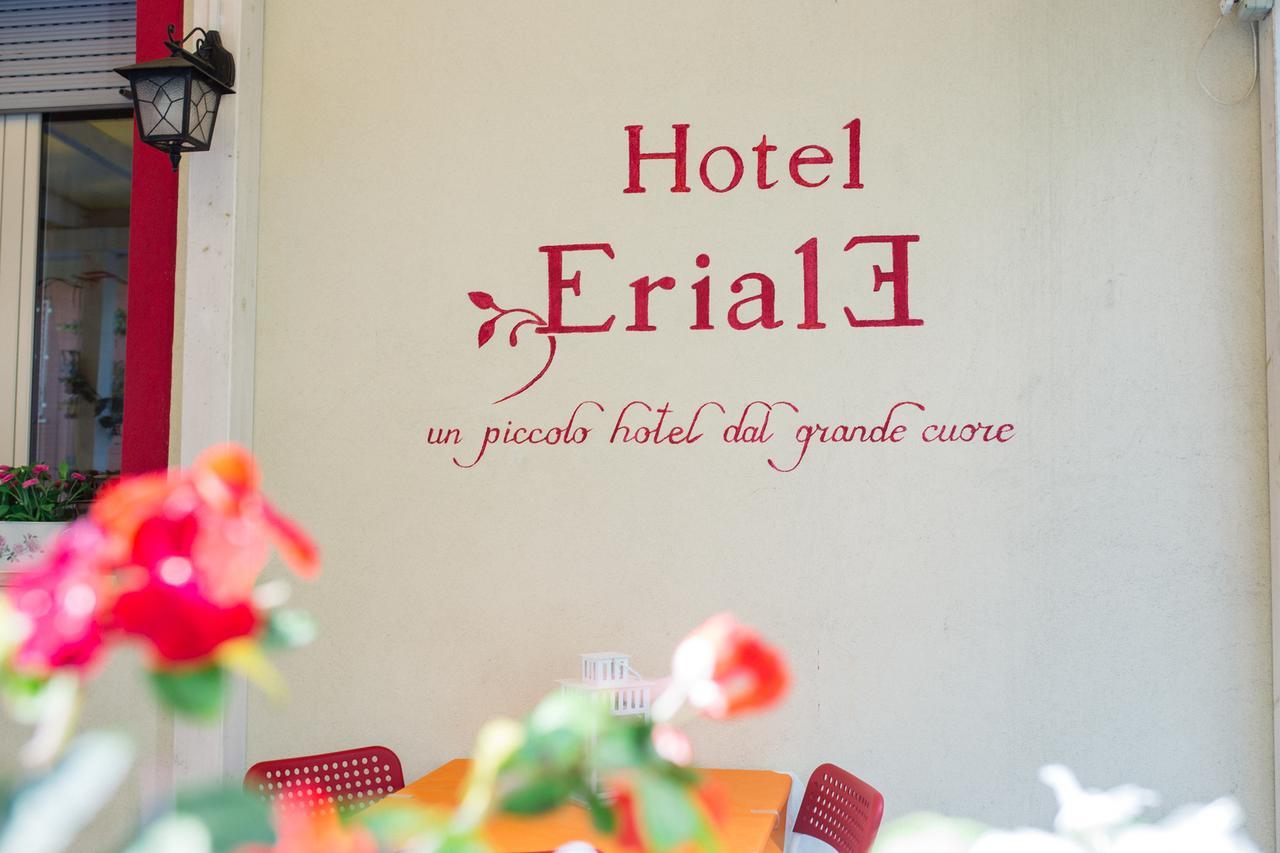 Hotel Eriale Rimini Exterior foto